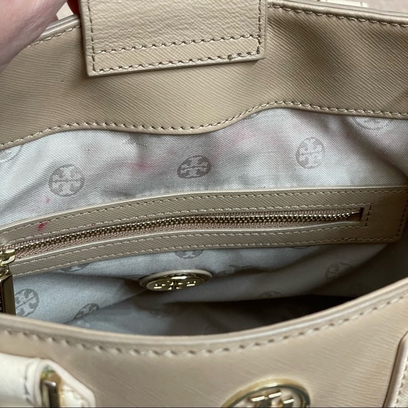 Tory Burch East West Robinson Satchel Tote Color Block Mid Camel Ivory - Picture 9 of 14